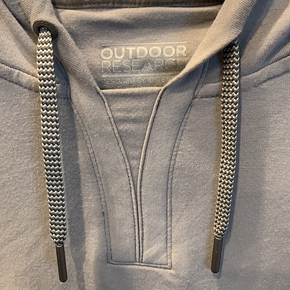 Outdoor Research light gray Ensenada Sun Hoodie, size S. - Picture 4 of 7
